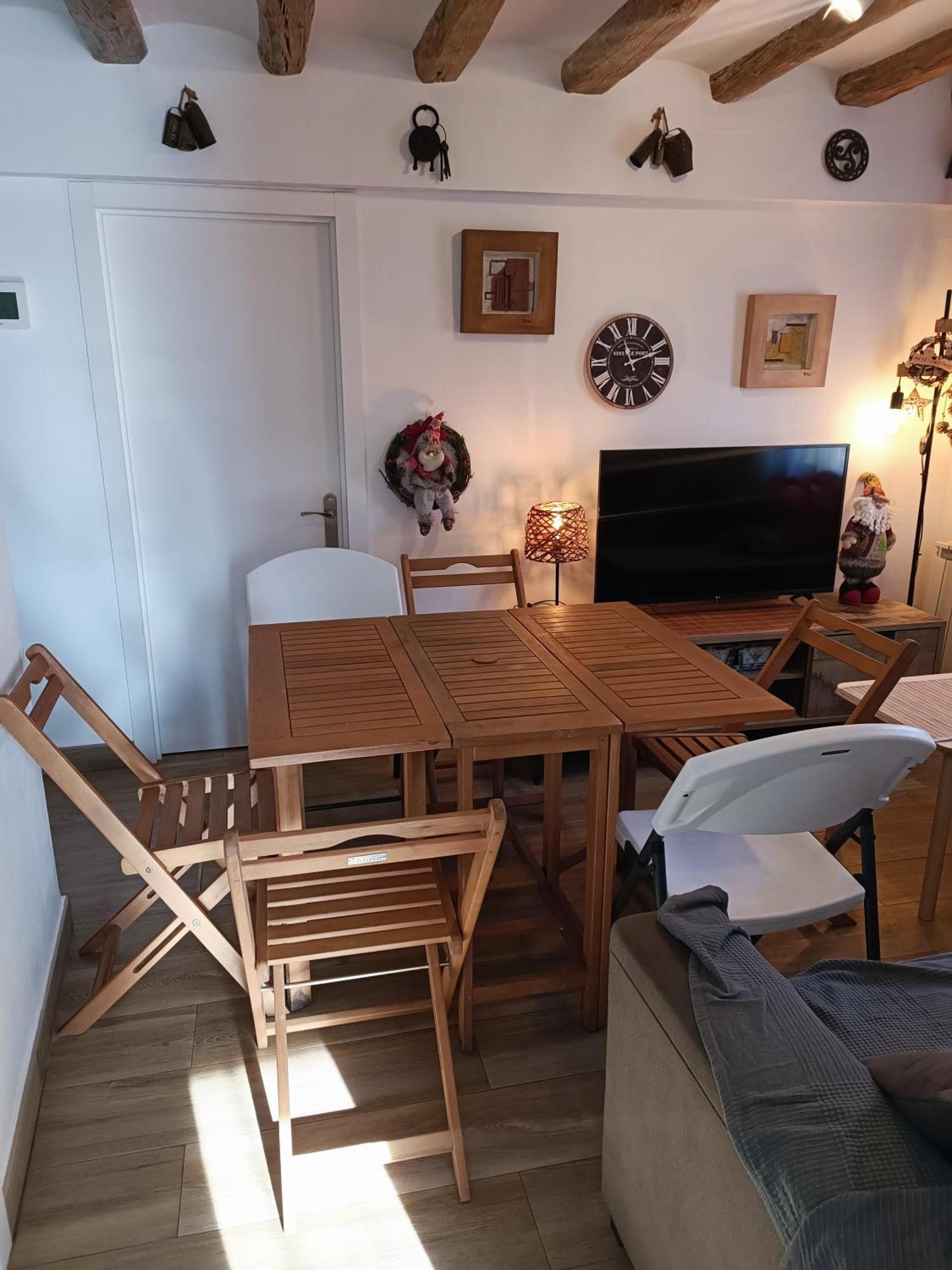 Apartament Turistic Campdevánol Eksteriør billede