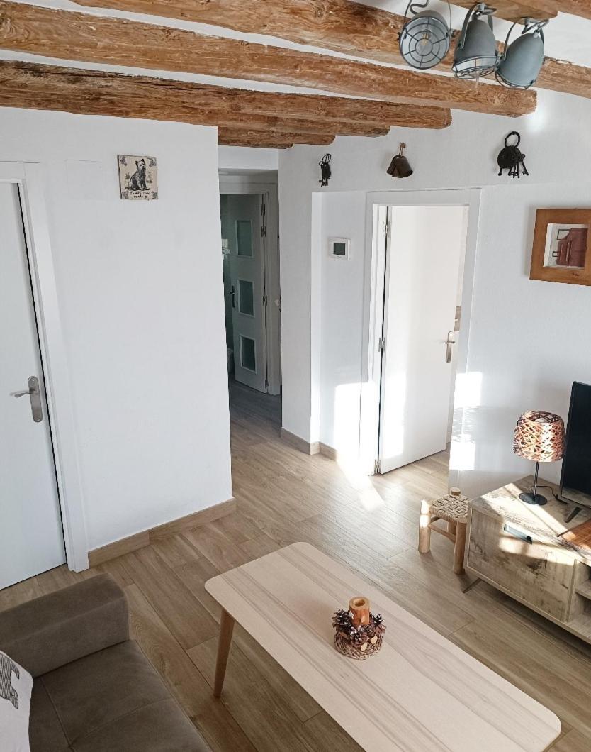 Apartament Turistic Campdevánol Eksteriør billede